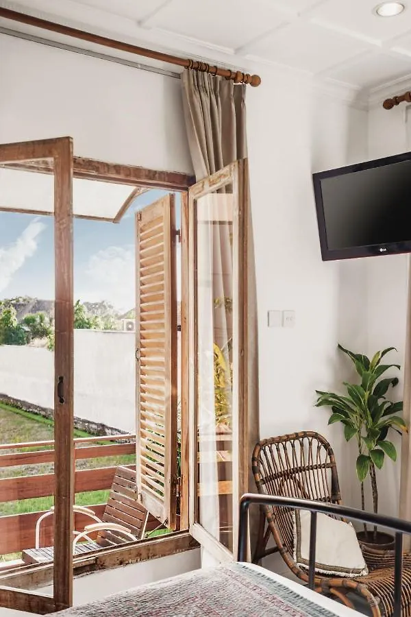 Brown Feather Hotel Seminyak